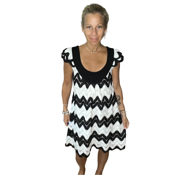 christopher deane Dress - Size Small, vintage, beautiful scalloped black & white - Picture 12 of 14